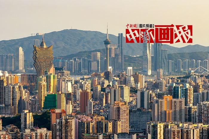 這璀璨的明珠，是我們的驕“澳”