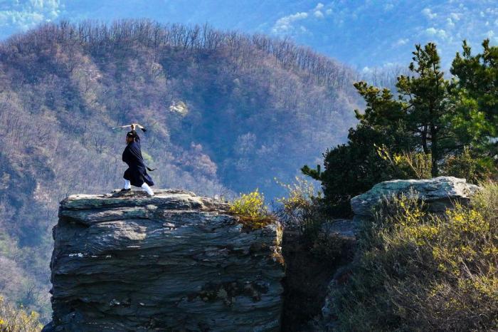 湖北武當山：武術太極持續“圈粉”