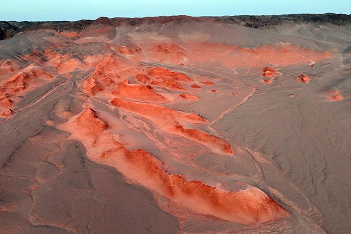 紅層地質(zhì)景觀宛若火星表面