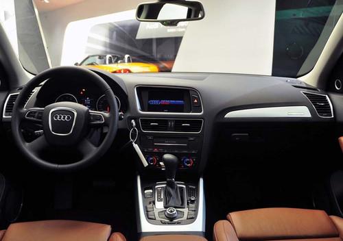 ����10�µǈ� �M��/���a�W��Q5܇����Ϣ