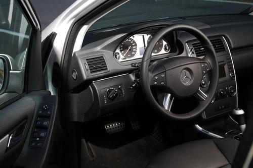 �帣�R�T ԇ�{���30�f��(j��)�e��ͬ܇��